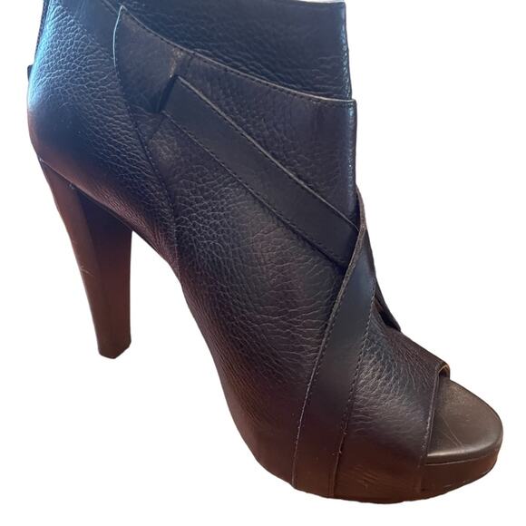 Fergie black leather peep toe bootie heels size 6.5 - Picture 4 of 12